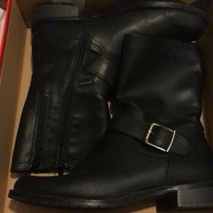 Black Aerosols Memory Foam Comfort Boots